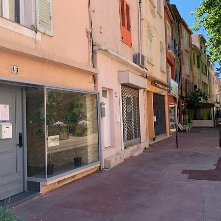 Magnifique Studio Au Coeur Historique De Fréjus Buitenkant foto